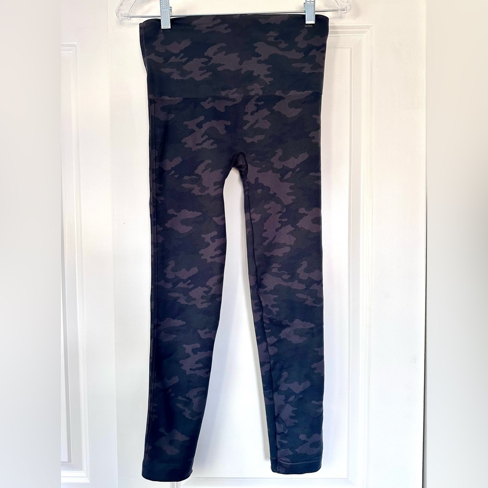 SPANX Black Camouflage Leggings